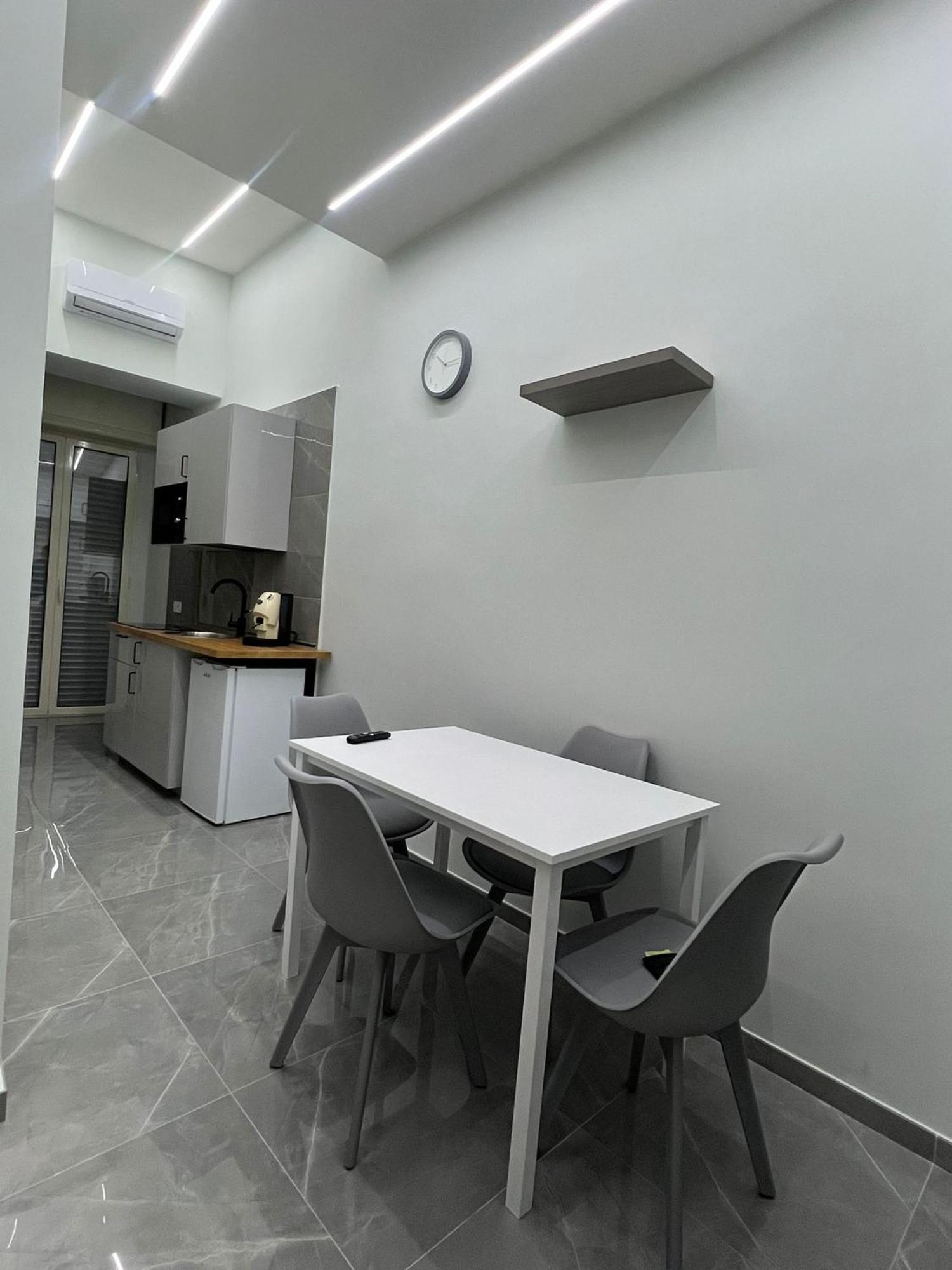 Napoli Centro-La Casa Di Salvatore Exterior foto